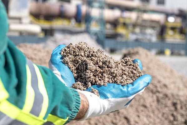 Důrazně propagujte vzduchotěsnou modernizaci a přeměnu betonáren, abyste pomohli vyhrát